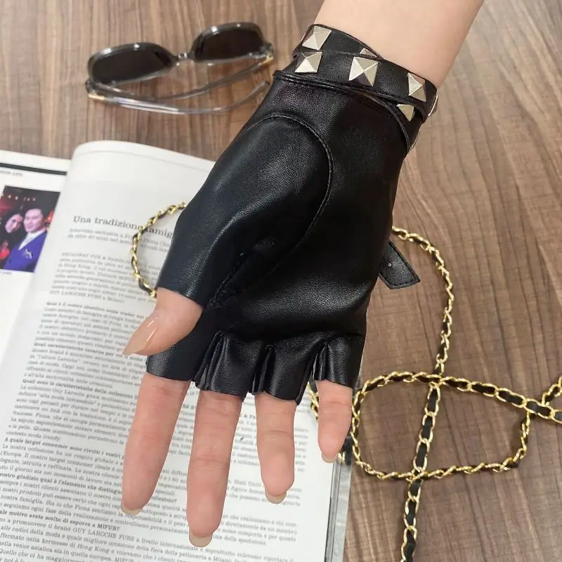 Dark Riveted Wrist-wrapped Half-finger Gloves Female Cyberpunk Goth Cos Comic Show Two Meta Stage Cool Performance