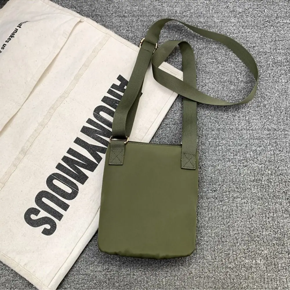 Multifunctional Crossbody Phone Pouch Korean Style Street Style Nylon Shoulder Bag Handheld Solid Color Men Square Bag