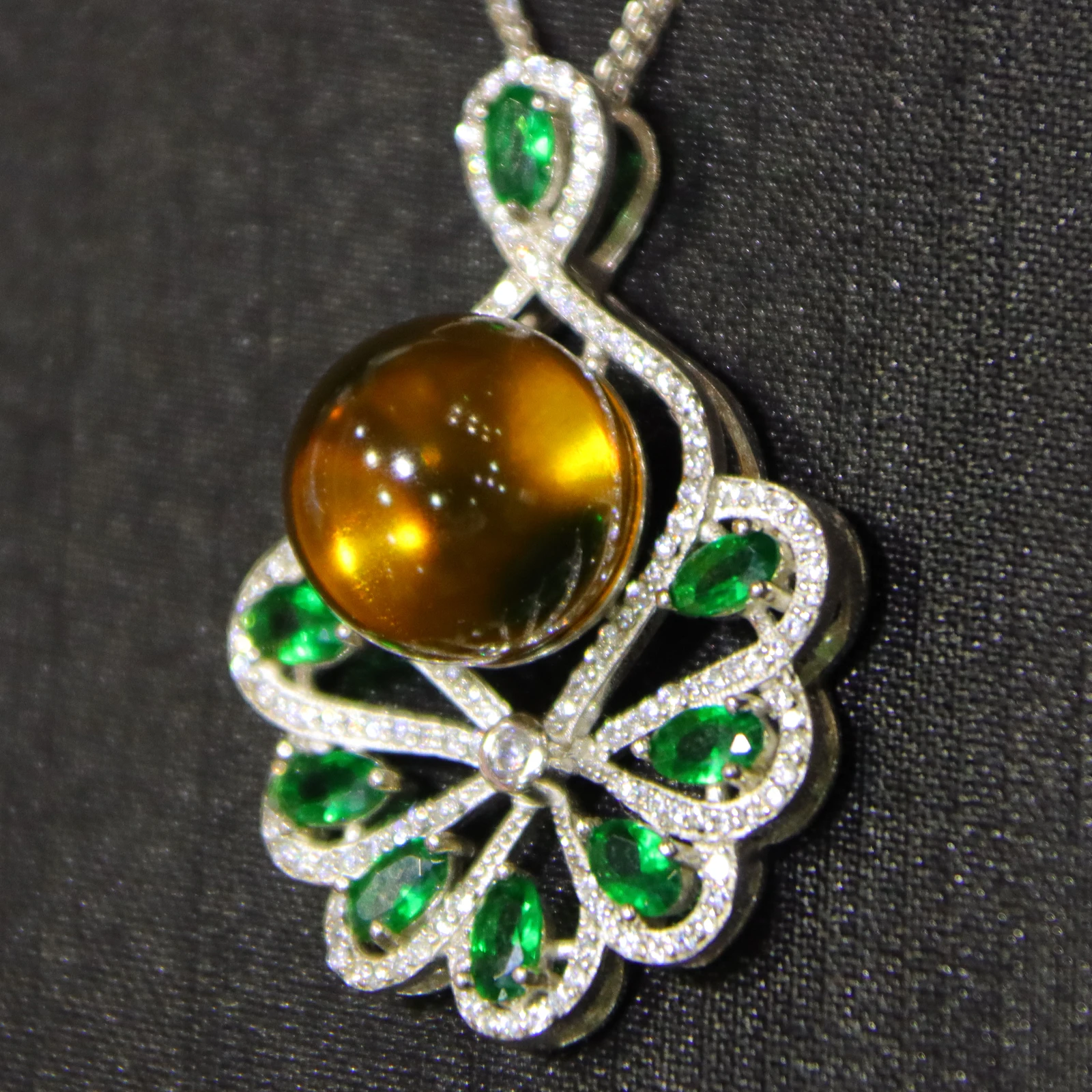 

13mm Royal Blue Amber Peacock Artisan Pendant - A Solemn Anniversary And Birthday Gift That Expresses Solemn Love