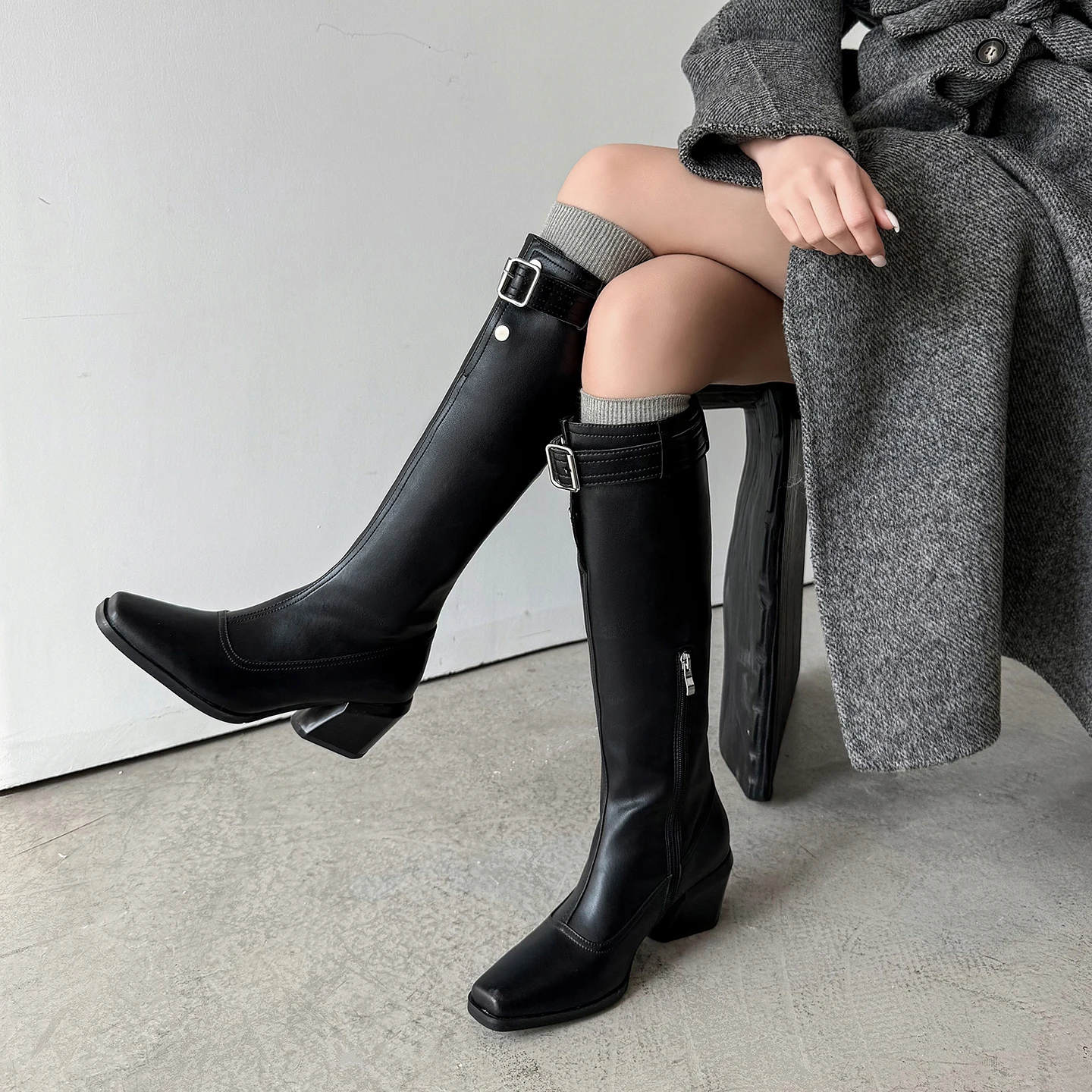 2-in-1 Leopard Print Foldable Knee-High Boots, Square Toe High Heel Riding Boots with Belt Buckle for Women