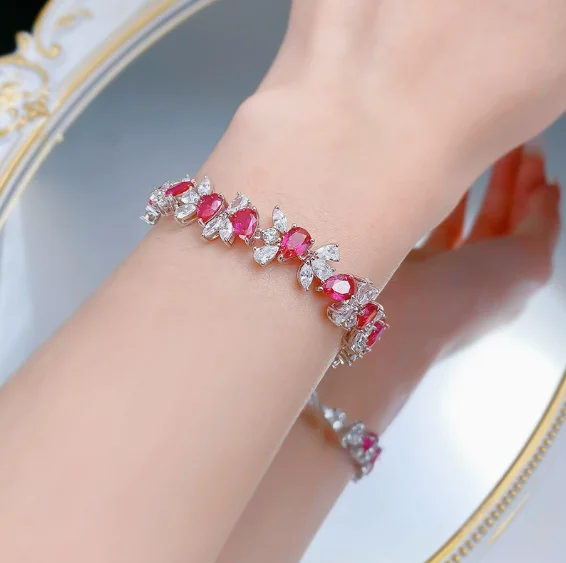 

Live Jewelry's Luxury S925 Silver Bangle Pigeon Blood Zircon Studded Bracelet Exquisite Fine Bangle for Festive Occasions