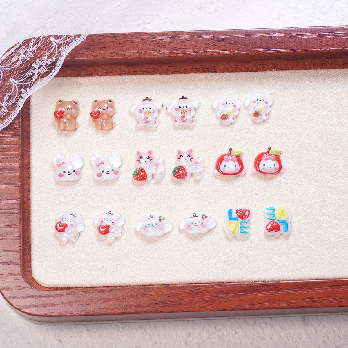 100개/팩 딸기 토끼 네일 참 - 귀여운 과일 동물 네일 아트, 달콤한 매니큐어를 위한 장난스러운 프레스온 네일 장식