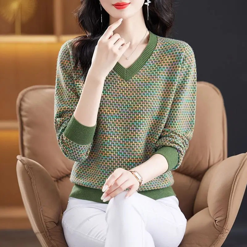 

New Knitted Women's Sweater Loose Long Sleeves