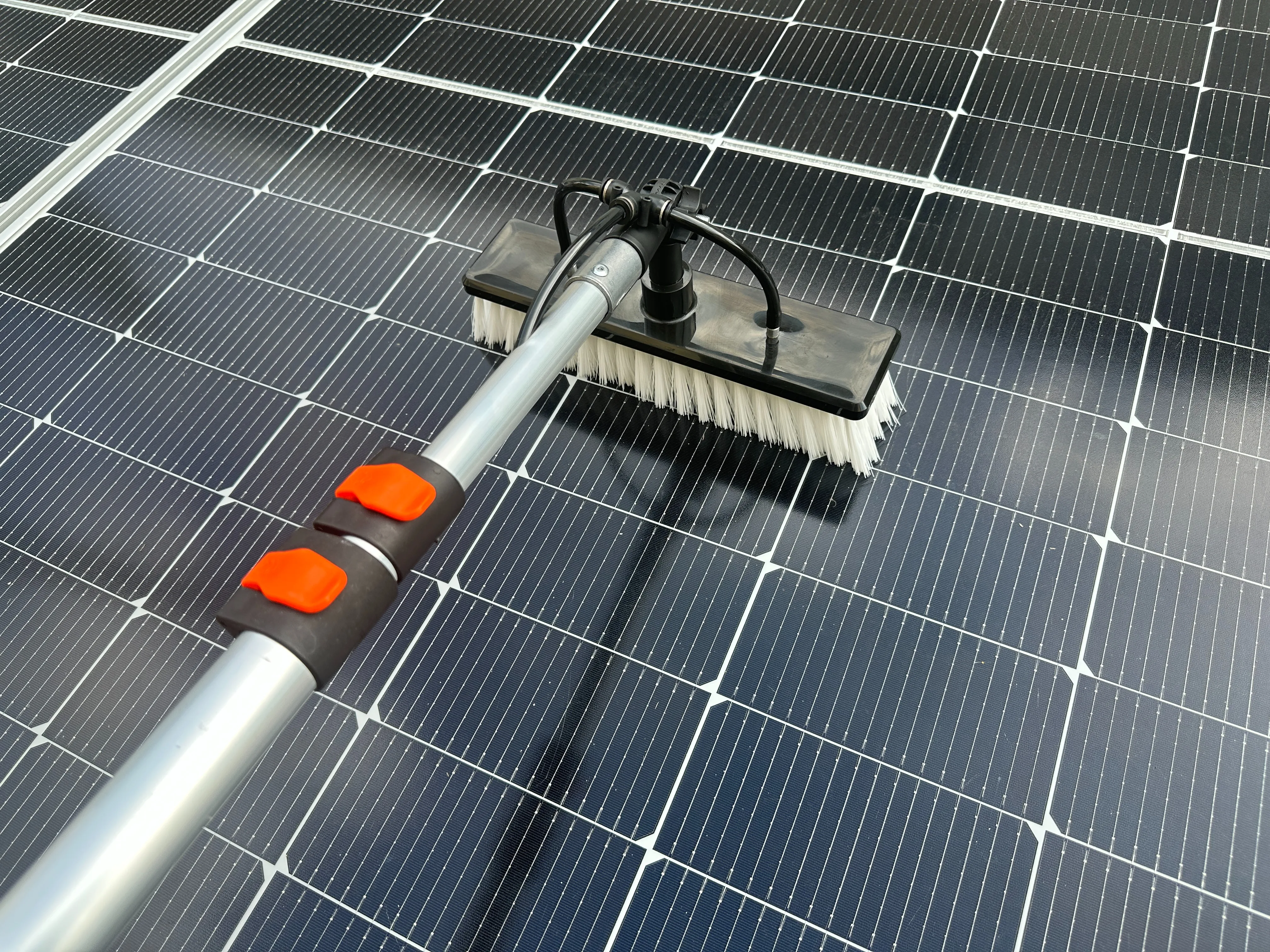 Dual Power Solar Panel Cleaning Brush AC & Battery Powered Telescopic Rod Water Jet Improve PV Panel Efficiency