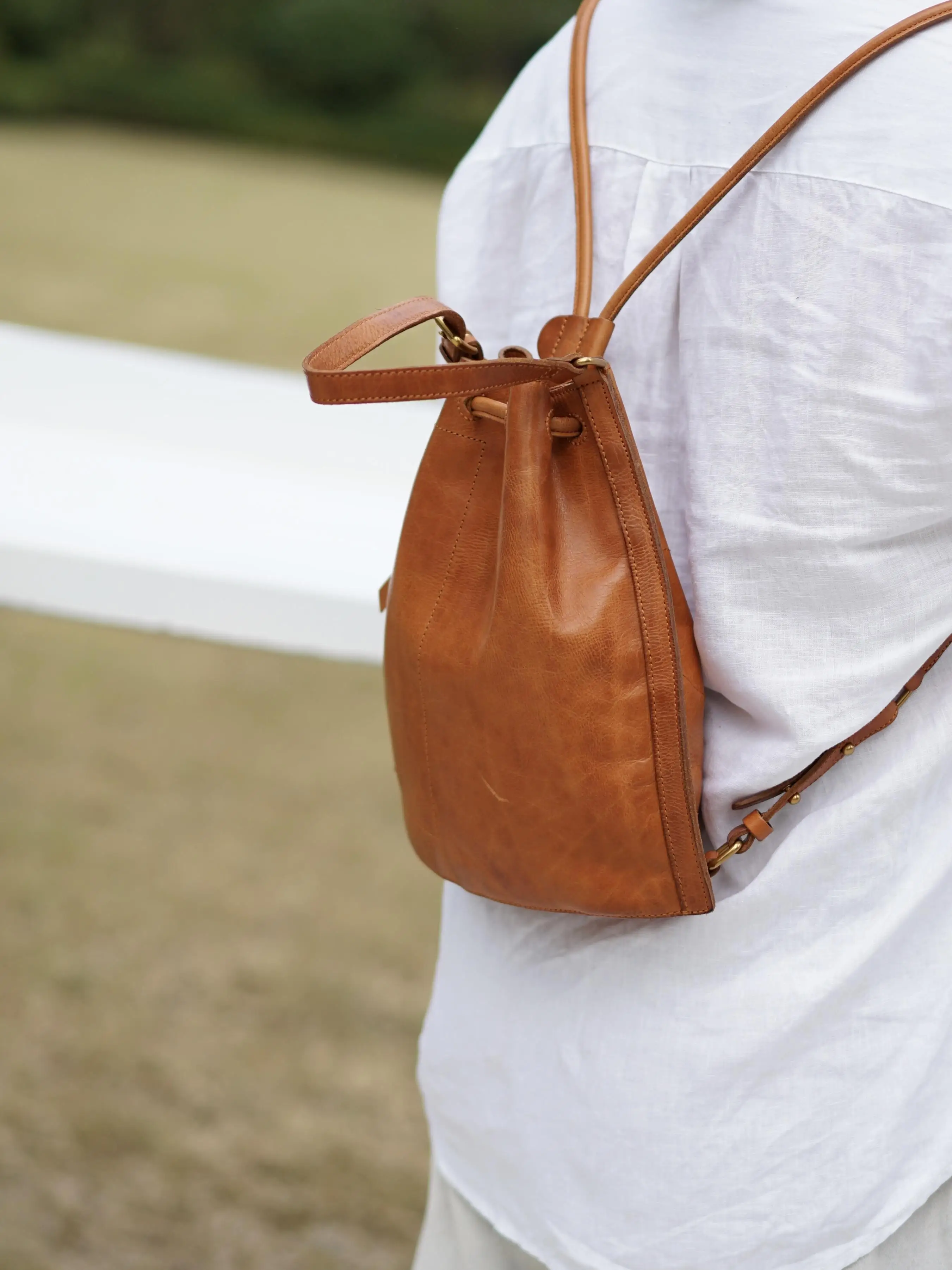 حقيبة ظهر نسائية من الجلد الأصلي عالية الجودة للسفر في الهواء الطلق من PNDME حقيبة ظهر فاخرة لتسلق الجبال في عطلة نهاية الأسبوع من جلد البقر #3