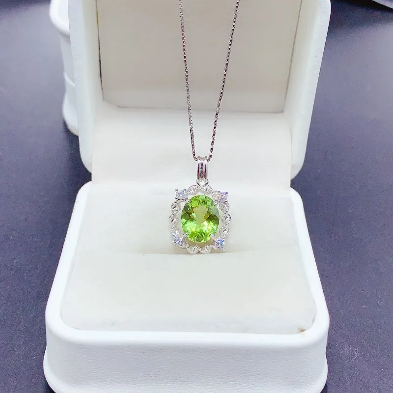 Luxury 925 Silver Peridot Silver Pendnat for Party 8x10mm 100% Natural Peridot Sterling Silver Fine Jewelry