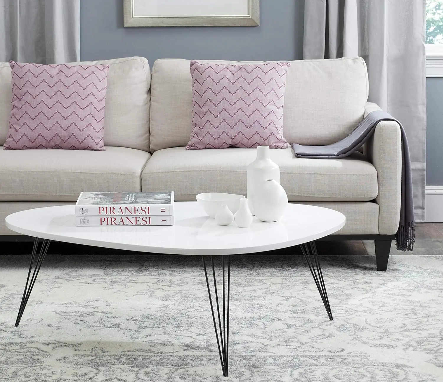 Home Collection Wynton طاولة القهوة الحديثة باللونين الأبيض والأسود في منتصف القرن