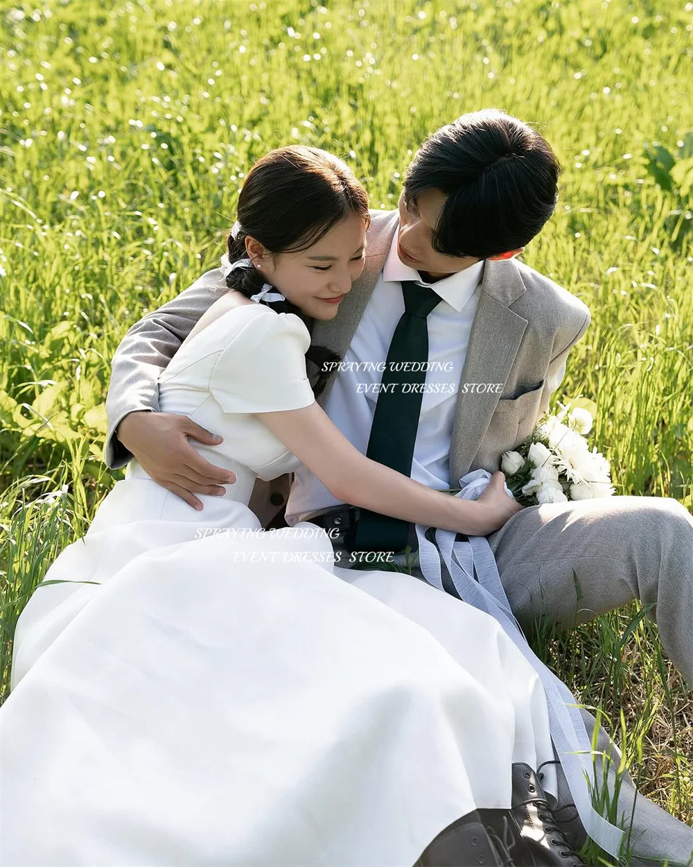 الرش بسيط العاج الساتان الزفاف صورة تبادل لاطلاق النار فستان ساحة طوق قصيرة الأكمام كوريا زي العرائس مشد طويل ستناء Dersس مخصص