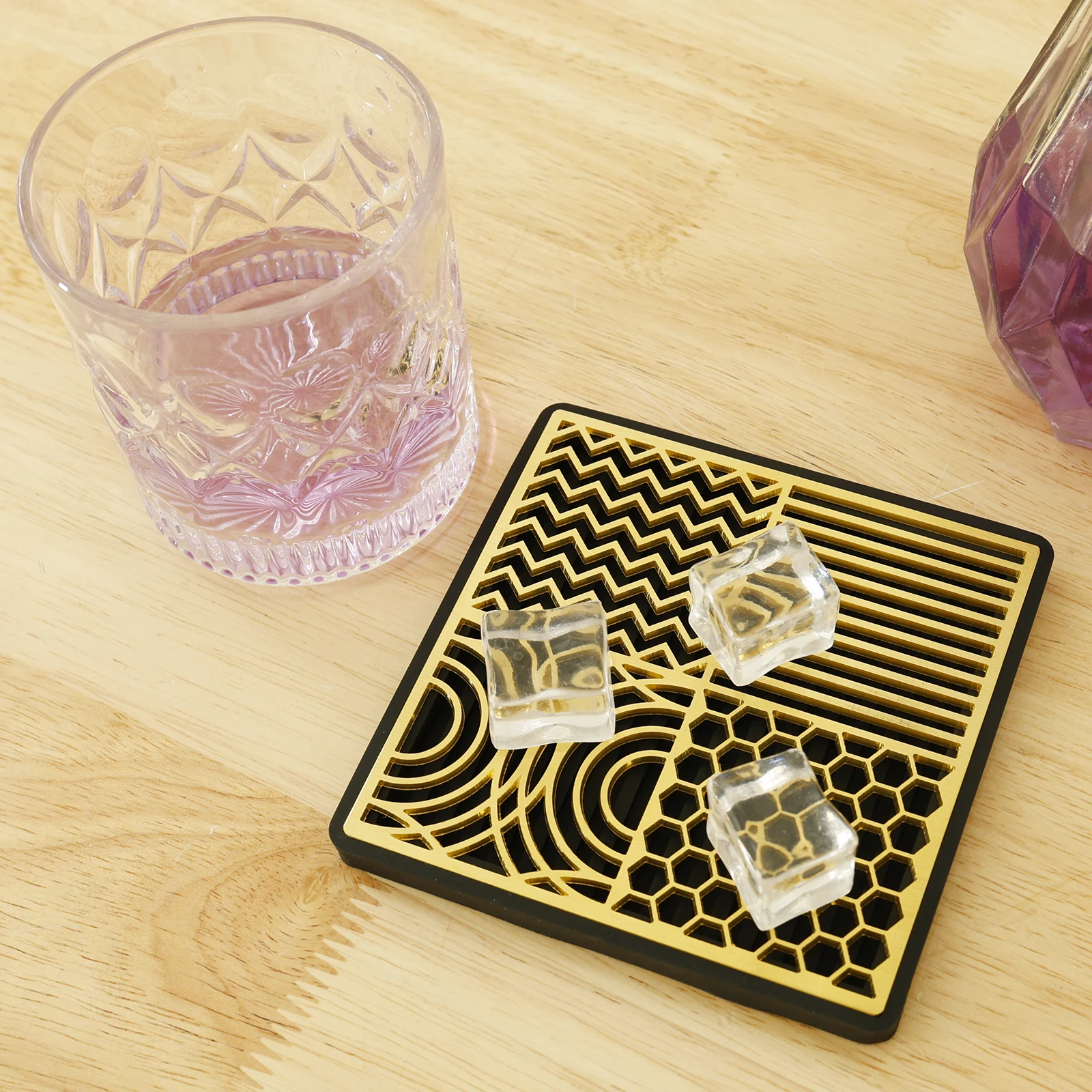 

Bar Bartender Accessories Brass Ice Press Stamp Tray With Silicone Mat Square Ice Cube Imprinter Mold Whiskey Ice Cube Printer