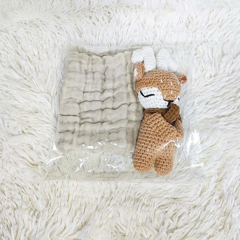 Handmade crochet sika deer plush toy infant comfort doll matched with soft security cloth