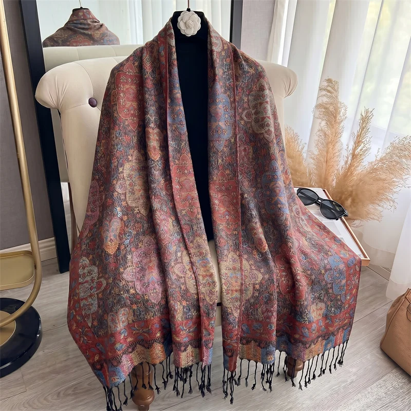 New Luxury Women Autumn and Winter Cashmere Scarves Paisley Print Warm Pashmina Poncho Fashion Thick Shawl Foulard Bufanda Scarf view 3