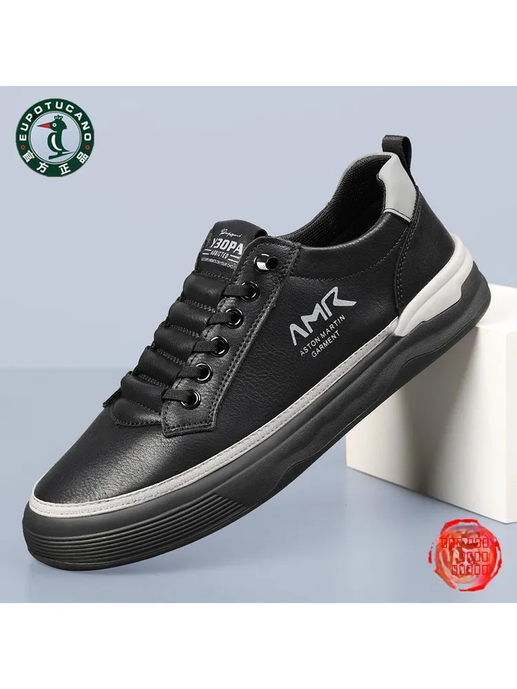 

Men's Casual Leather oes Soft Bot Breathable Slip-On Sports oes Anti-Slip Versatile Board oes European Tucano