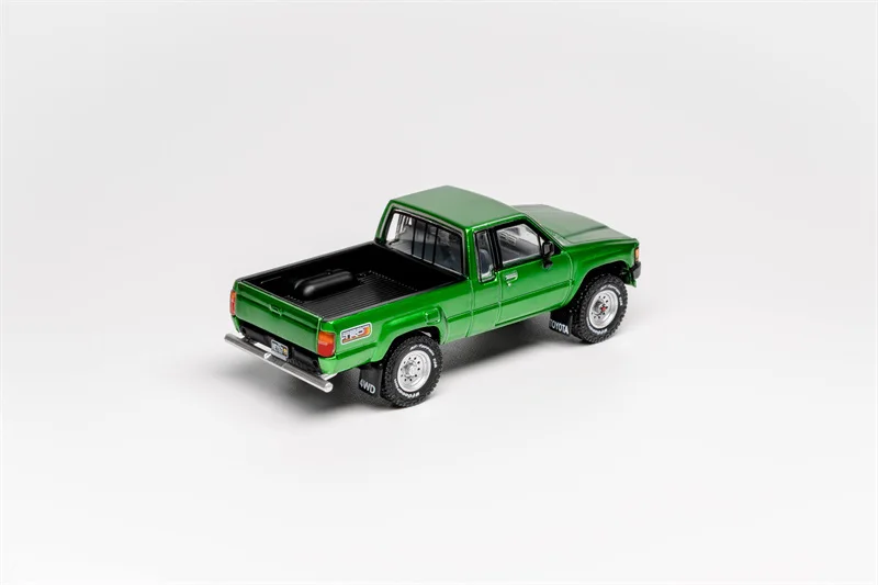 GCD 1:64 Mk4 Hilux N50 Xtra Cab 1985 Die-Cast Car Model Miniature Gifts - view 2