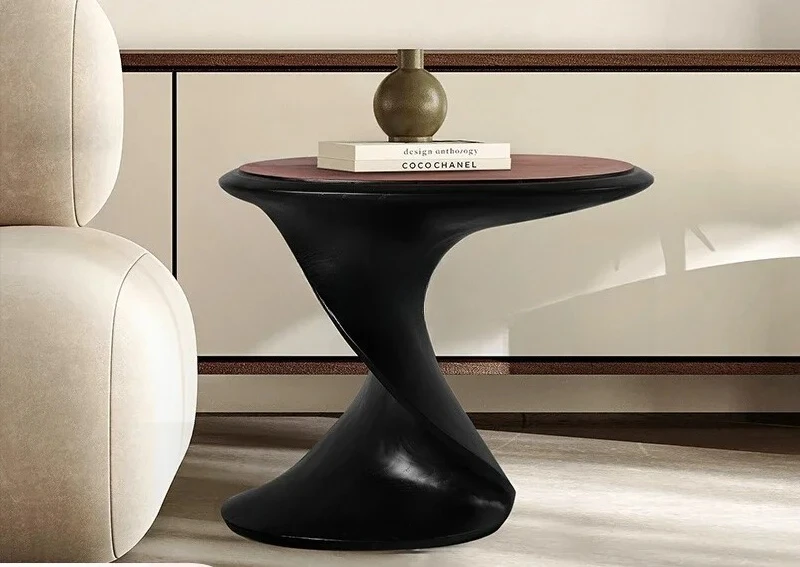 

Italian minimalist special-shaped side table creative solid wood small coffee table next to light luxury sofa