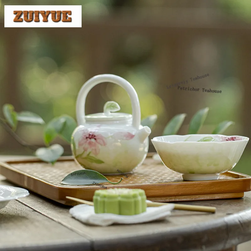 130ml Hand-painted Lily Teapot Traditional Tea Infuser Pot Tea Making Kettle With Filter Green Tea Tableware Supplies Ornaments