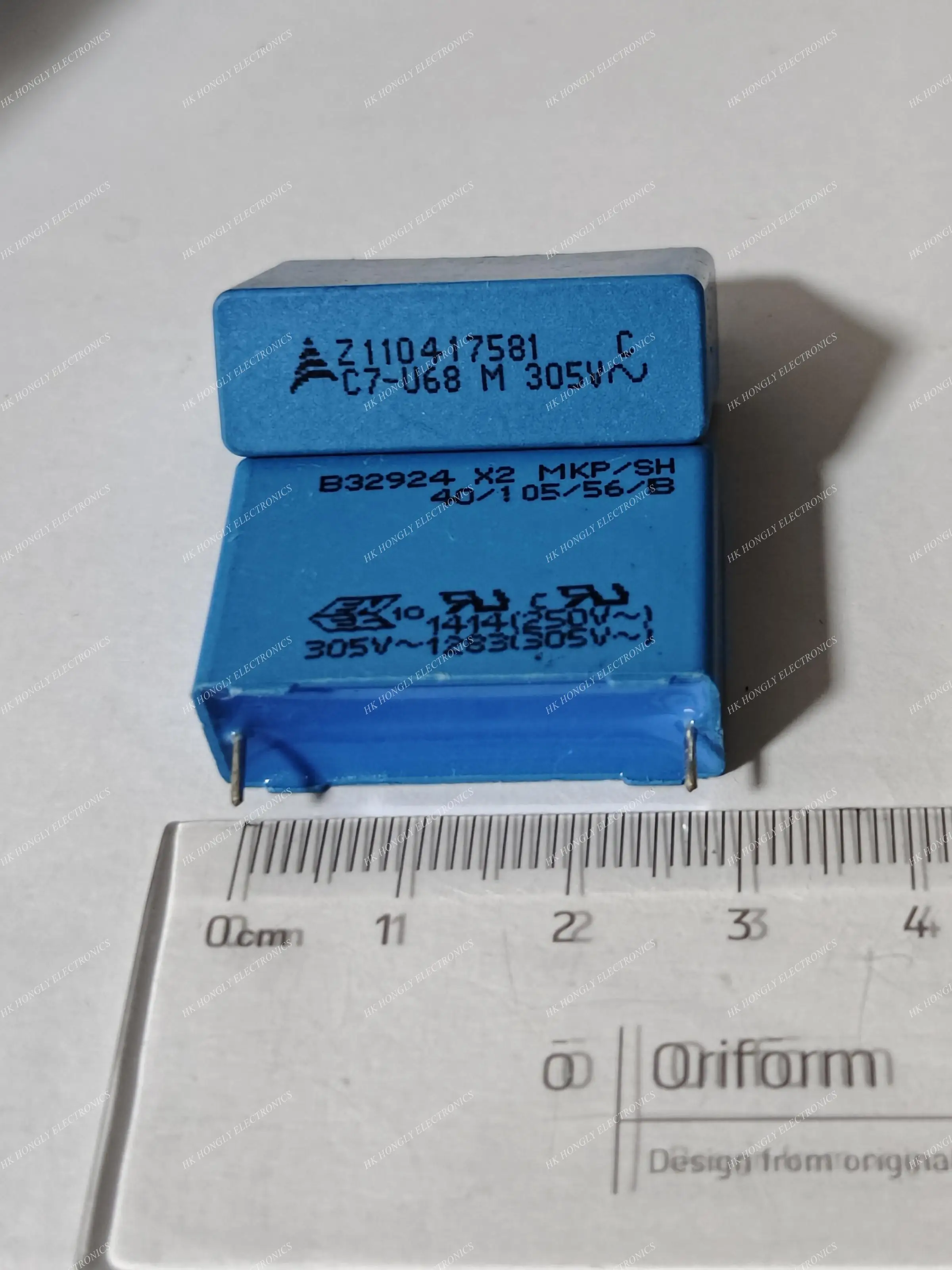 2PCS B32924 X2 MKP/SH C U68 1U K=10% M=20% 305V 0.68UF 1UF 684 105 P=27.5mm  FILM CAPACITOR