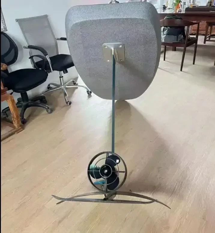 Water Sports Popular Electric Hydrofoil Wireless Remote Control 3k Carbon Fiber 5000w Motor Surfboard Battery 25-30km/h Efoil