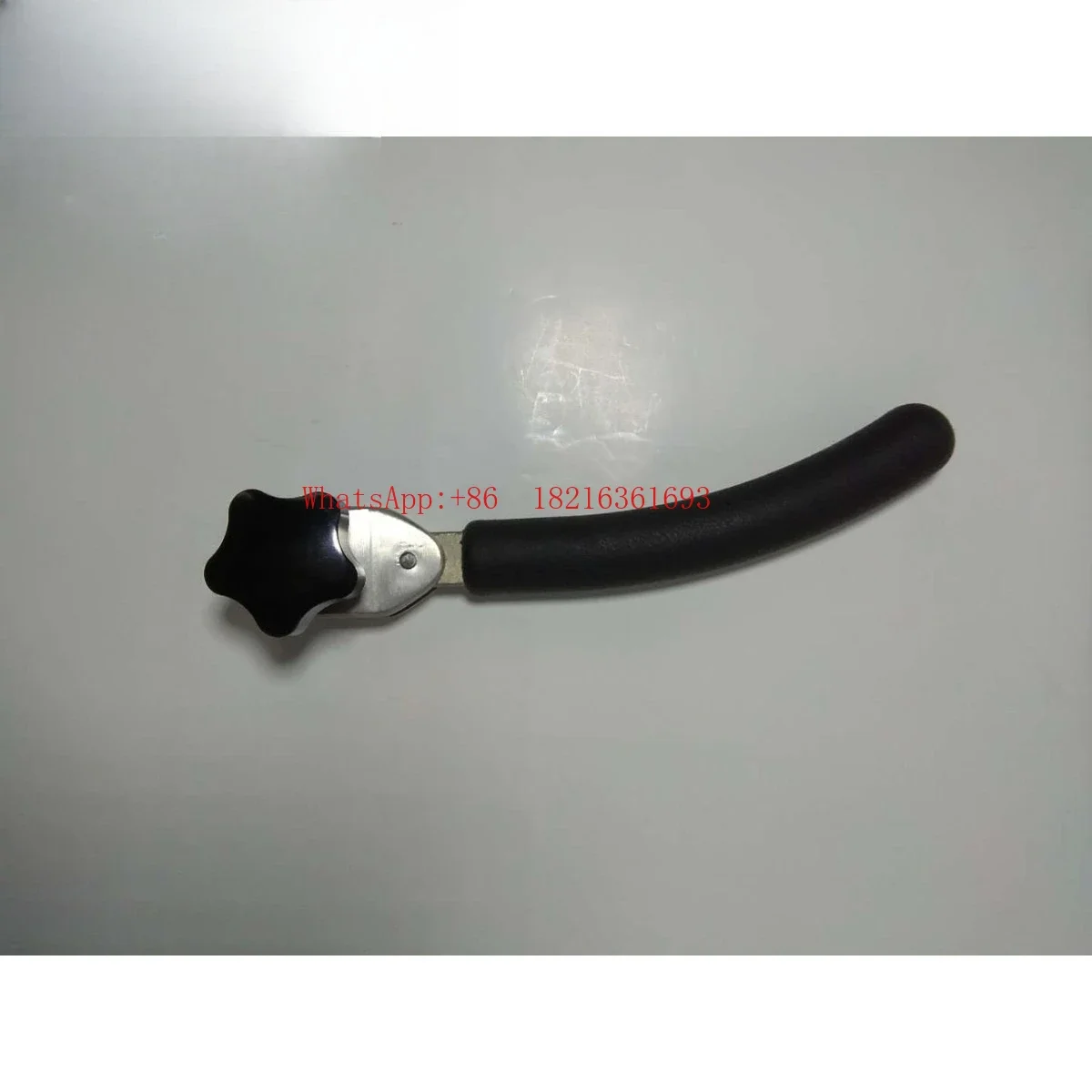 accessori-per-tavolo-chirurgico-store-1644-personalizzazione-ispezione-e-impugnature-per-tavoli-operatori