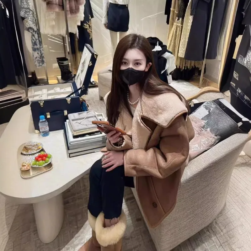 Winter Retro Simple Fur One Thick Coat Women's Light Coffee Large Lapel Jacket Top