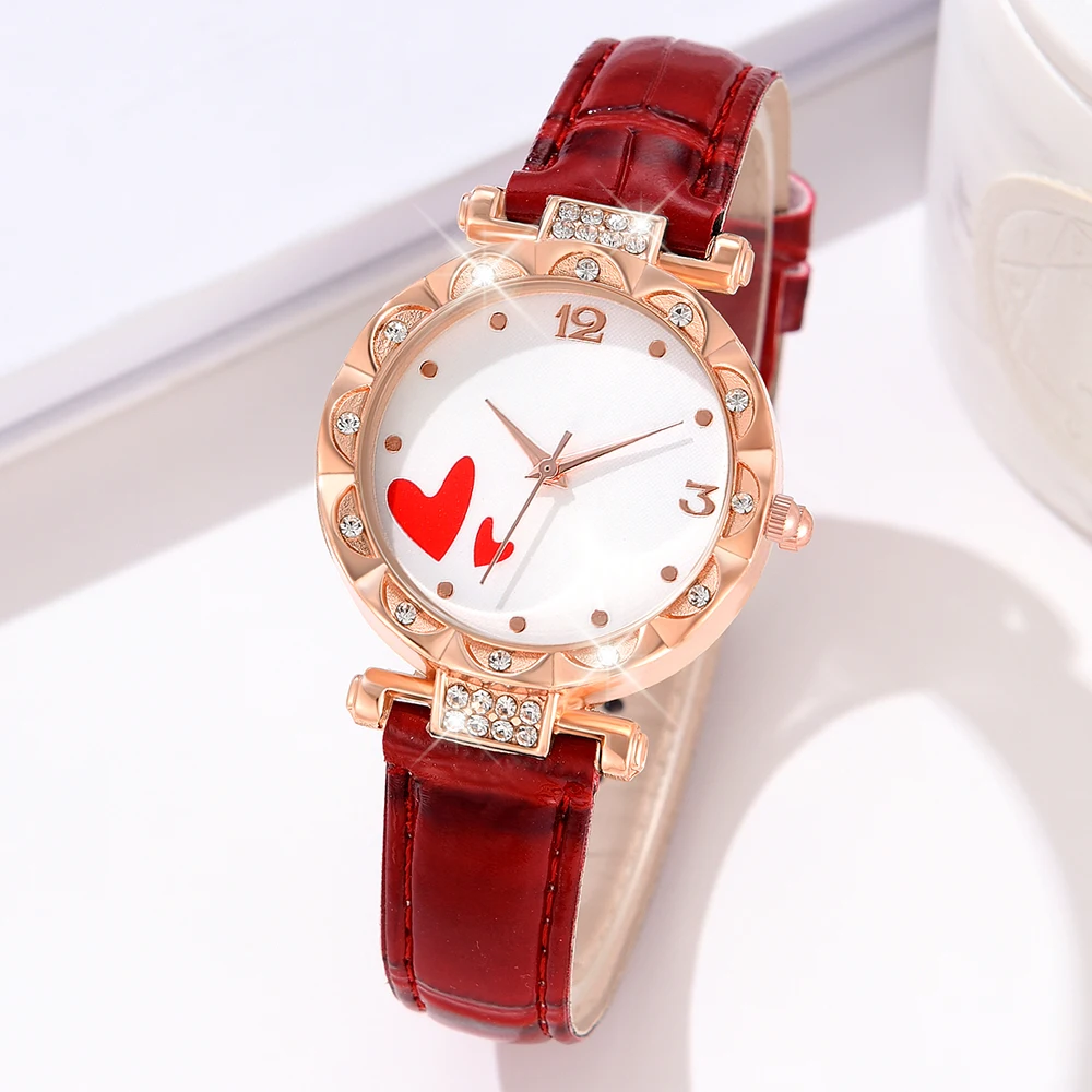 Red Women Watch 5PCS/Set Leather Strap Quartz Wristwatch Red Heart Laser Face Dial Watch Heart Alloy Jewelry Set Gift For Mom