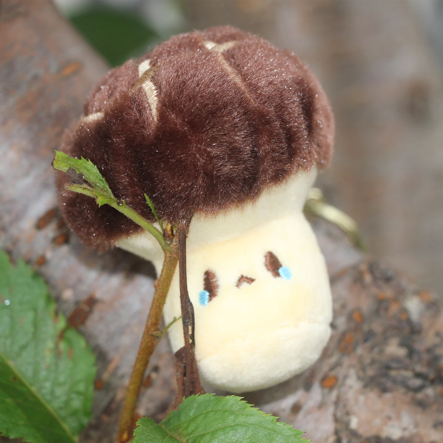 pingente-de-pelucia-de-cogumelos-selvagens-do-yunnan-presente-pequeno-para-estudantes-e-amigos-chaveiro-de-bolsa-boneco-fo
