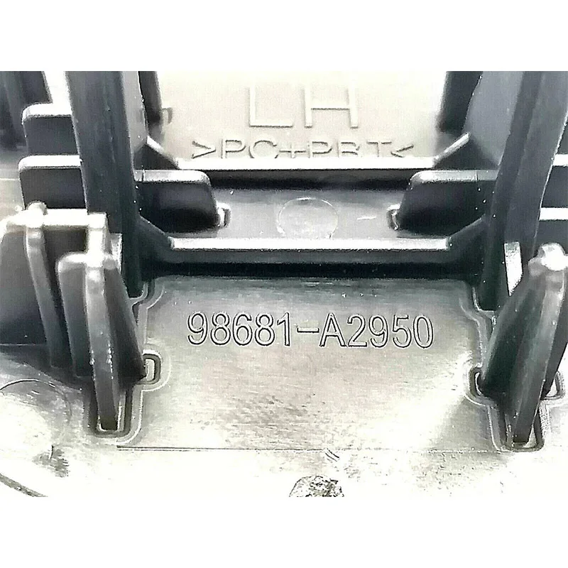 98681A2950 Suitable for Kia CEED headlamp cleaner nozzle cover 2012-2017 front left