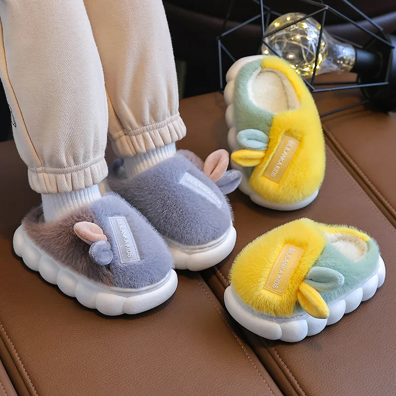 

New Kawaii Children's Winter Cotton Slippers Boys Girls Soft Sole Non Slip Home Shoe Kawaii Cartoon Plush Warm Fluffy Slippers