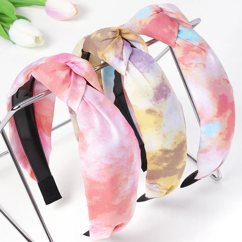 

Fashionable Tie-Dye Fabric Knotted Headband for Women Sweet Gradient Wide-Brimmed Cross Hairband Temperament Hair Accessories