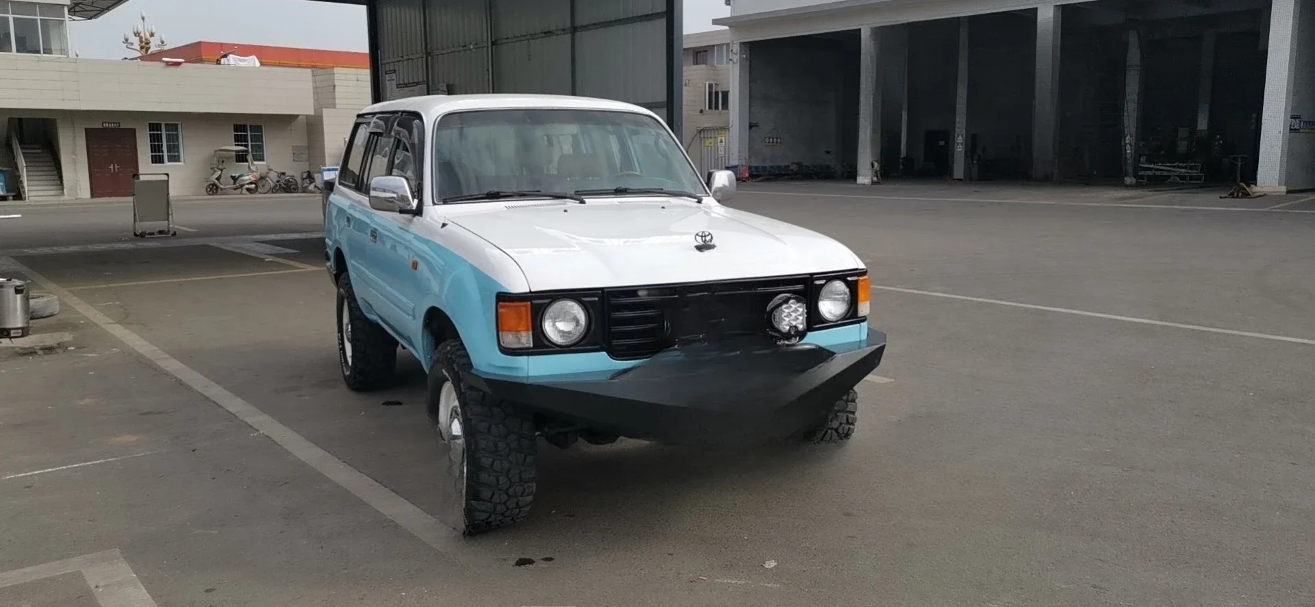 مناسبة للمصد الأمامي لسيارة تويوتا LC80، المصد الخلفي