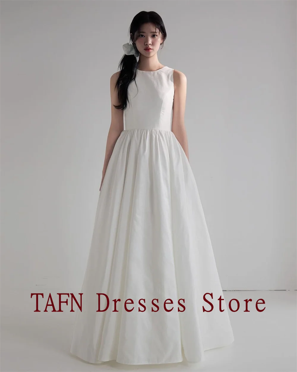 TAFN Simple Wedding Reception Dresses O-Neck Sleeveless Detachable Bowknot A-line Draped Floor-Length Bridal Gown Photo Shoot