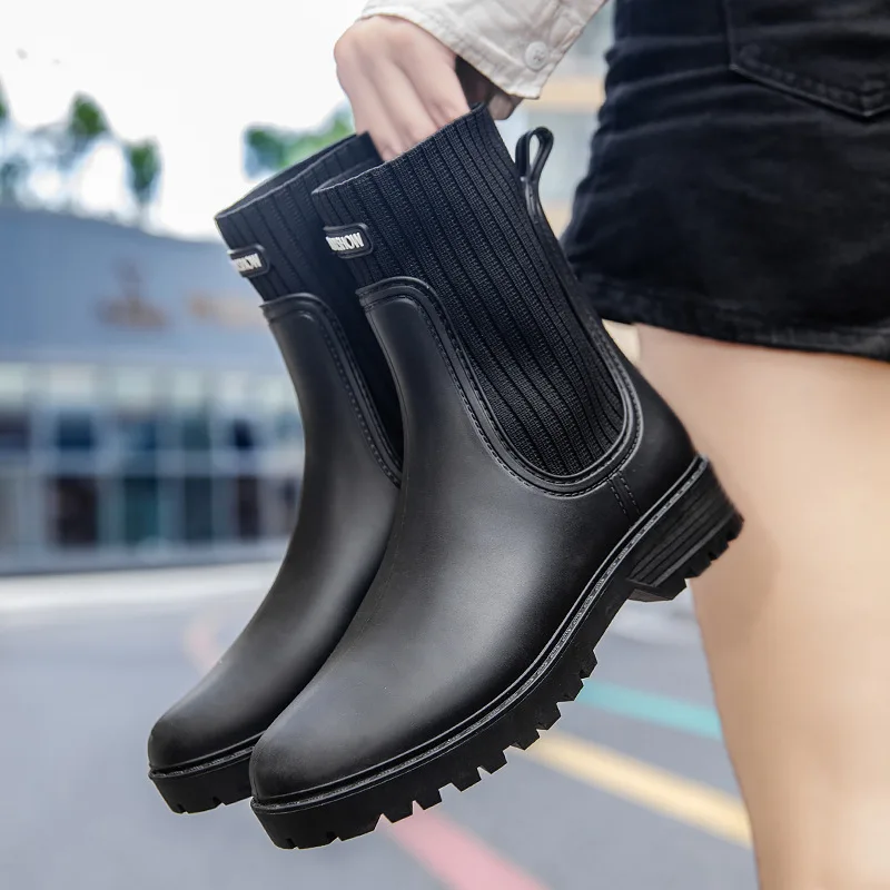 Women's Solid Color Warm Rain Boots New Style Vertical Stripe Fashion Non-slip Water Shoes Plastic Overshoes Low-cut Rain Boots