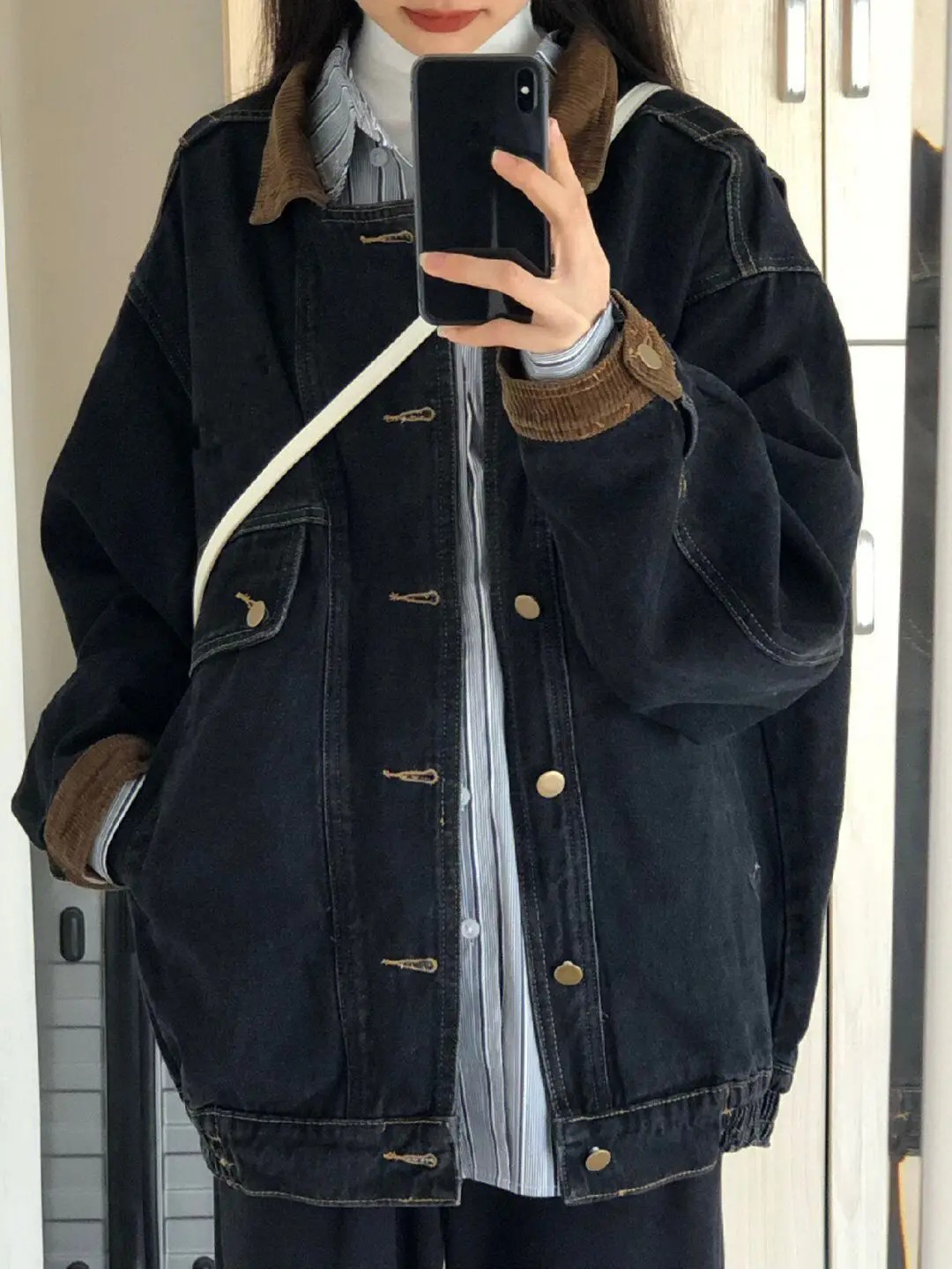 

Женские куртки больших размеров, зима 202, широкая застежка, геометрический цвет, с манжетами, красивый металлик, свободный цвет, в китайском стиле