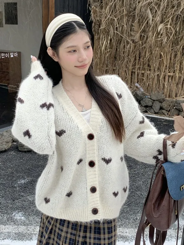 

Осень-зима, новый корейский вязаный кардиган с v-образным вырезом, женский свитер с узором «любовь», маленький топ, милый свободный крой