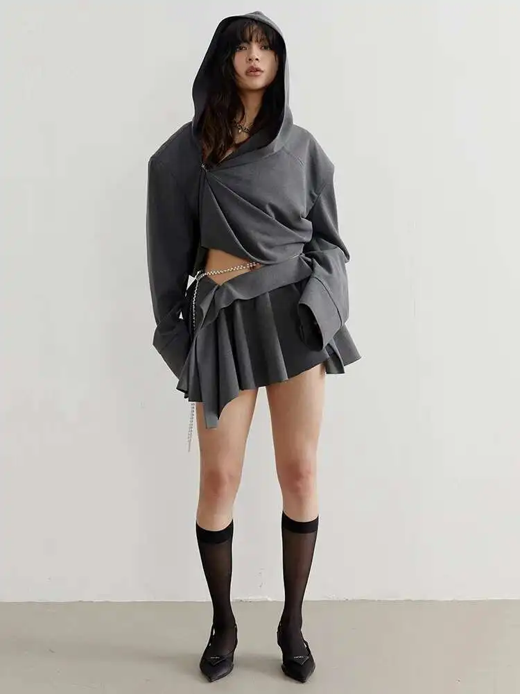 [Vibe] Dark Gray Zipper Irregular Top Short Big Size Jacket New Hooded Long Sleeve Women Coat Fashion Tide Spring Autumn 2025