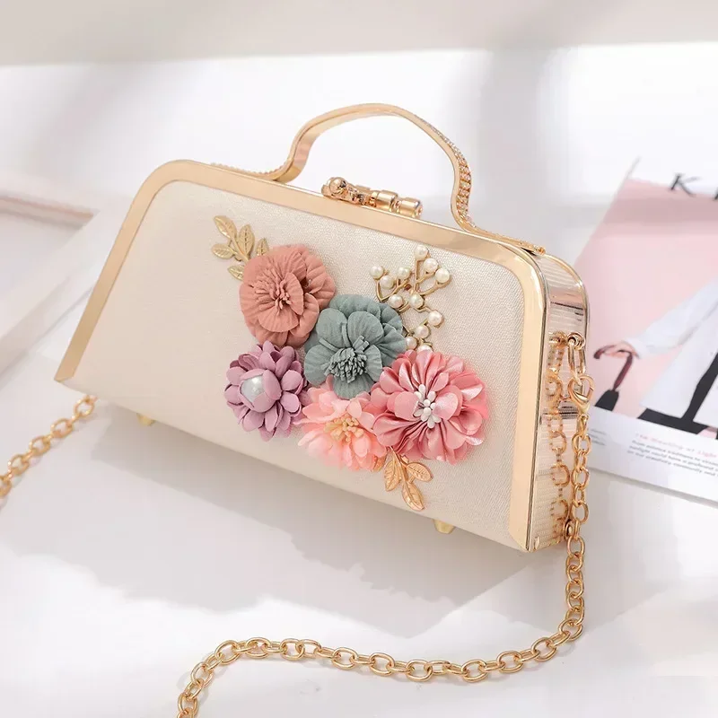 Small Square Bag New Summer Versatile One Shoulder Crossbody Bag Cute Flower Chain Small Bag Girl bags for women