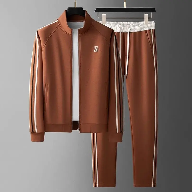 Nuovo set sportivo casual ricamato autunno/inverno da uomo, cappotto di fascia alta, cardigan, felpa con cappuccio, bel set in due pezzi