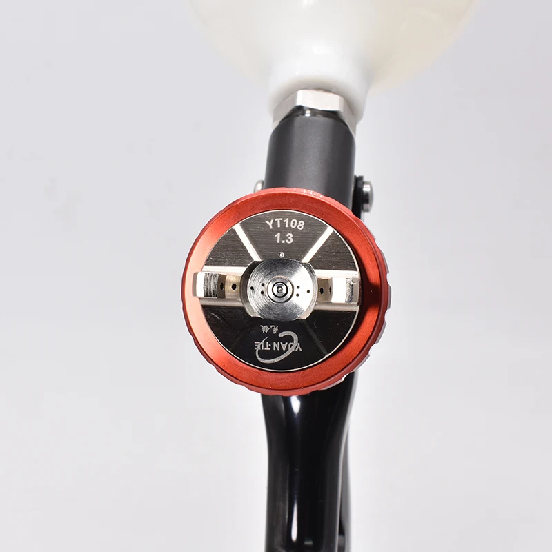 Pistola pulverizadora con boquilla de 1,3 MM de alta calidad, aerógrafo de tanque de 600CC con manómetro, pistola pulverizadora para pintura de coches