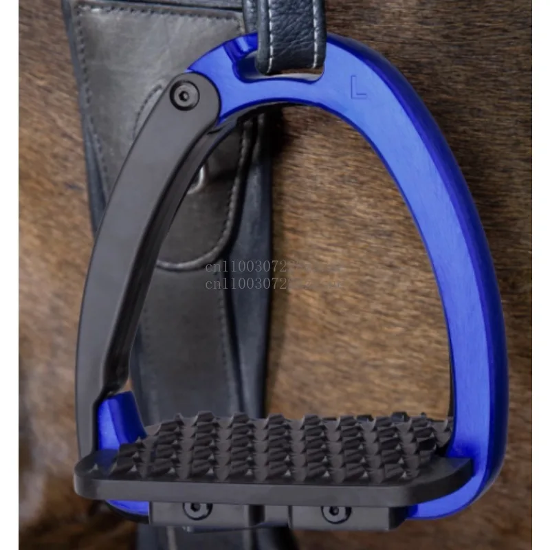 

Safety Stirrup Aluminum Light Equestrian, Competitive Stirrup Riding Harness Saddle with 8211039