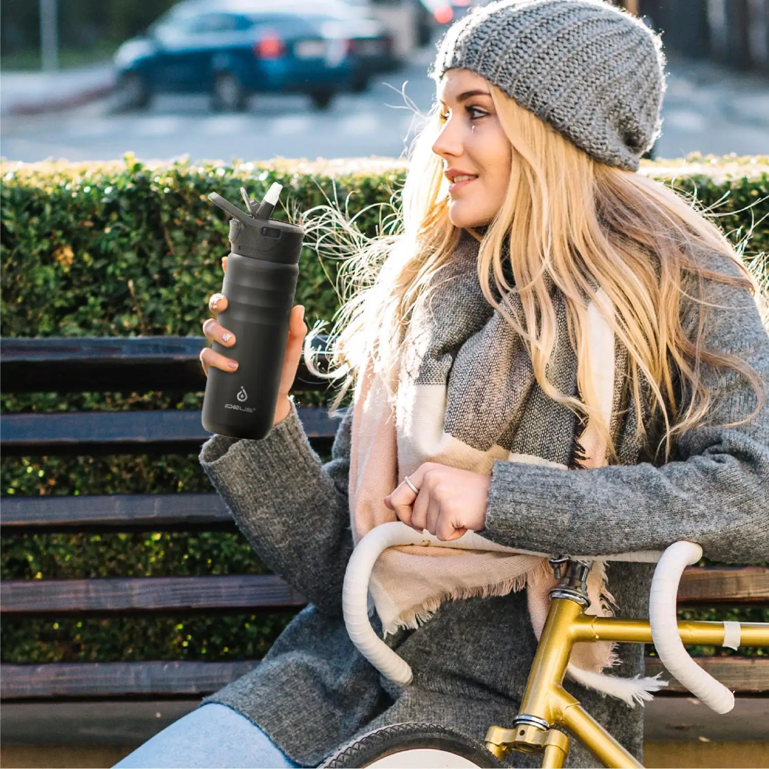 

Термос Ideus 18oz из нержавеющей стали с вакуумной изоляцией, с 2 герметичными крышками, портативный, для горячих и холодных напитков.