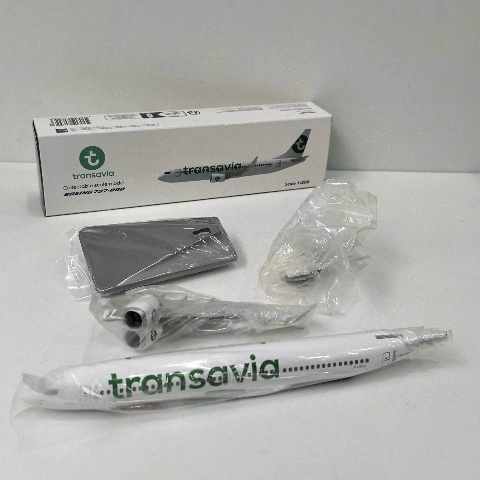 

Масштабная модель самолета Boeing 737-800 Pan American Airlines, литая под давлением, масштаб 1:200, сборная, пластиковая