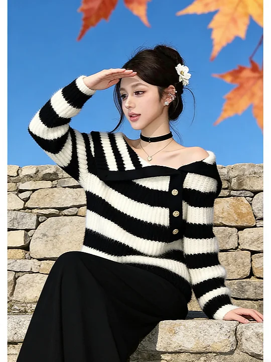

Chic Korean Sle Striped Knitted Sweater Unique Beautiful High-End Feel Loose Fit oulder Baring Long Sve Autumn Top