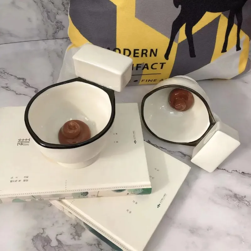 Creative and Quirky Ceramic Cup Novel and Interesting Gift Toilet Ceramic Cup with Handle Coffee Tea Milk Ice Cream Cup