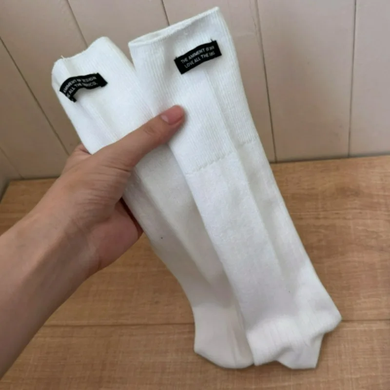 Fashion Woman Black Lable English Letters Striped Calf Socks Autumn Winter Cotton High Tube Soft Solid Color Maillard Socks