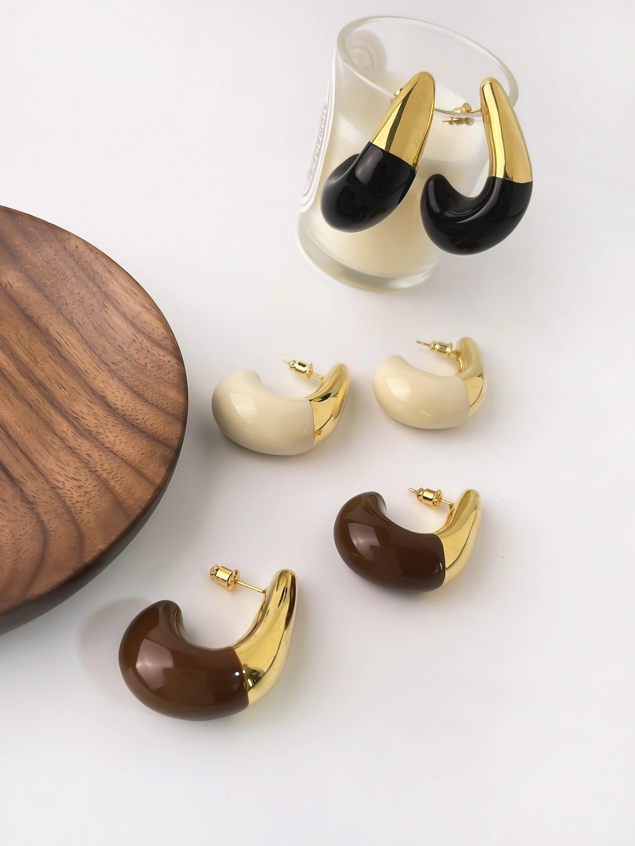 Peri'sbox Vintage Gold Plated Enamel Thick Stud Earrings for Women Simple Irregular C-shaped Earring Fashion Jewelry Gift Summer image 5