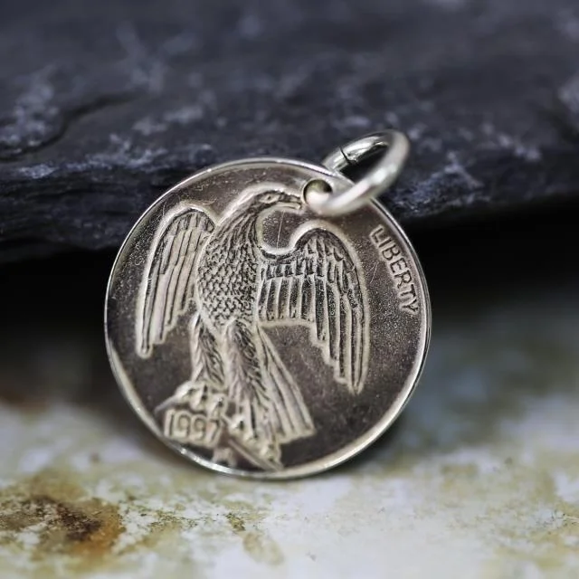 collana-con-ciondolo-moneta-d'argento-aquila-e-toro-selvaggio-modificato-gioielli-artigianali-abbinati-con-ciondolo-a-forma-di-testa-di-toro-in-ferro-e-moneta-d'argento