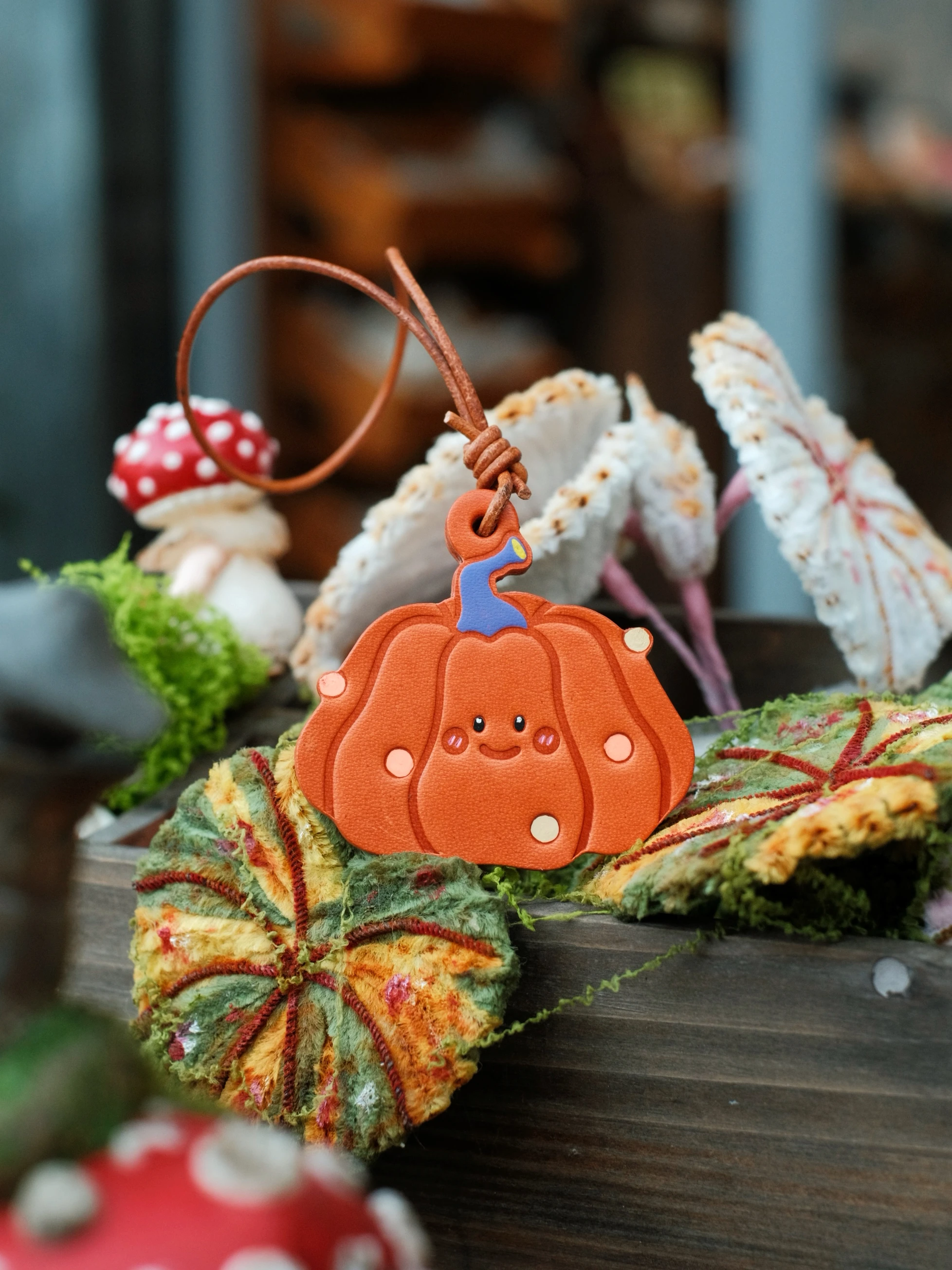 

Halloween Pumpkin Gingerbread Man Bag Pendant Car Keychain Holiday Gift Souvenir Made of Top Layer Leather