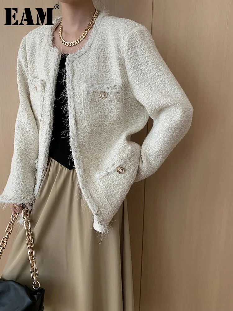 

[EAM] White Elegant Tassels Big Size Tweed Jacket New Round Neck Long Sleeve Women Coat Fashion Tide Autumn Winter 2024 1DH6693