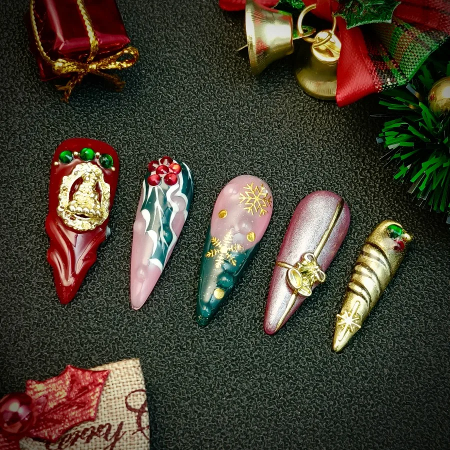 Christmas handmade press on fake nails, 10pcs, hand-painted patch on fake nails, long pointed style, finished nail set,