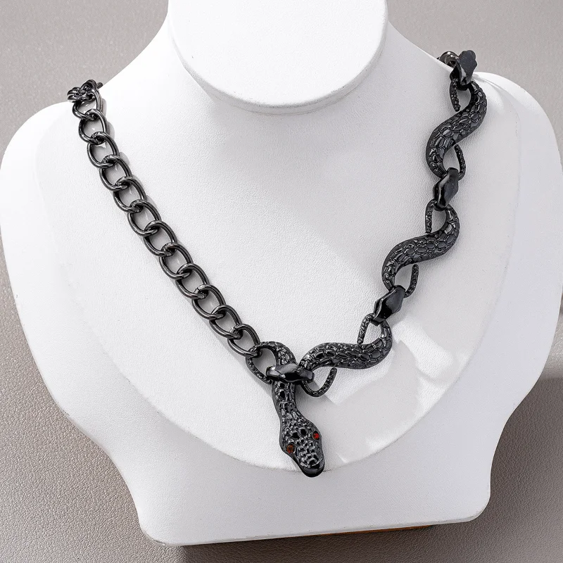 Gothic Black Snake Shape Necklace Red Rhinestone Eye Serpent Pendant Necklace Punk Metal Chain Choker for Men Women
