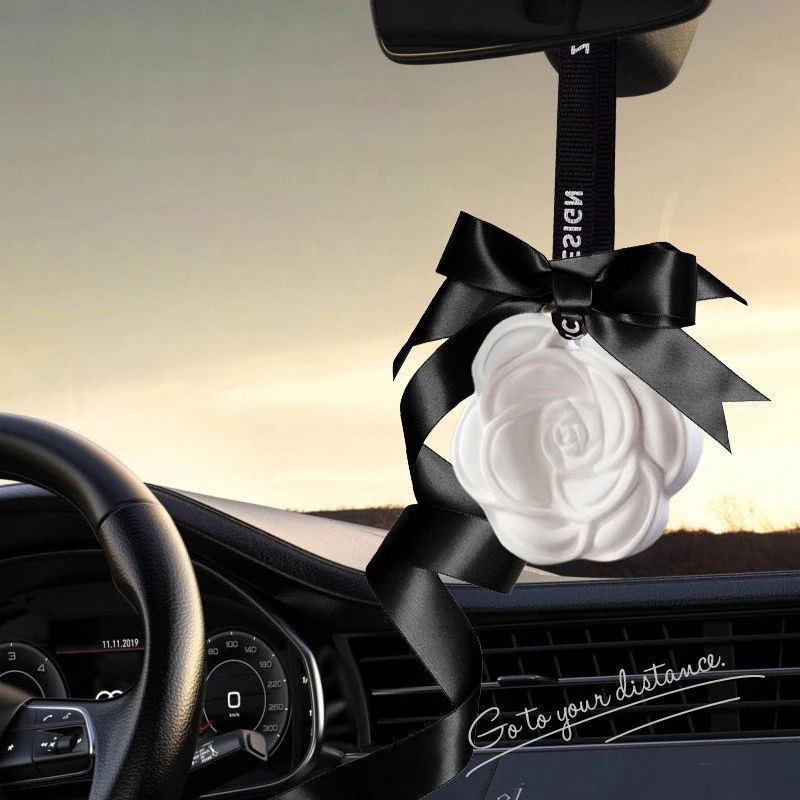 Car Hanging Air Freshener Beautiful White Flower Perfume for Car Styling Aroma Fresh Air Purifier Interior Decorations Ornament